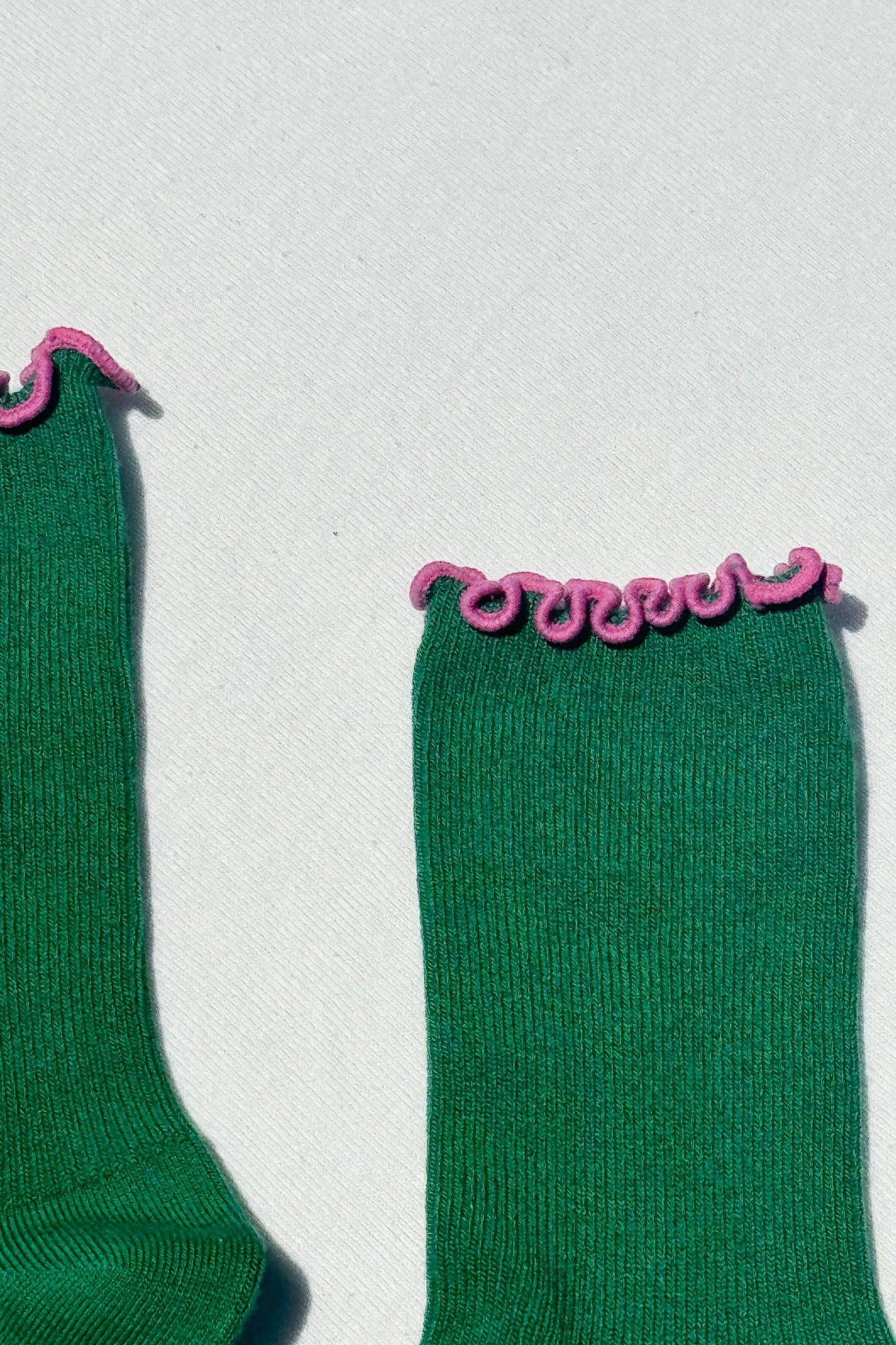 Noble x Le Bon Shoppe | Ruffled Modal Socks | Spinach / Pink Edge