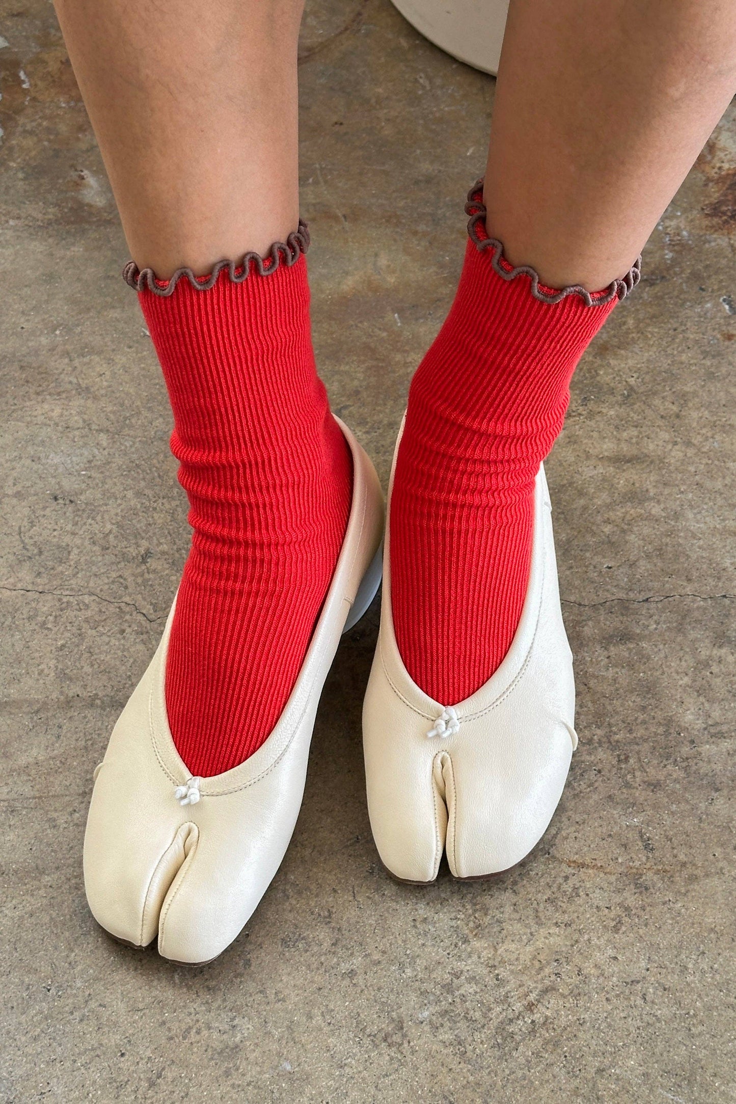 Noble x Le Bon Shoppe | Ruffled Modal Socks | Paprika / Brown Edge