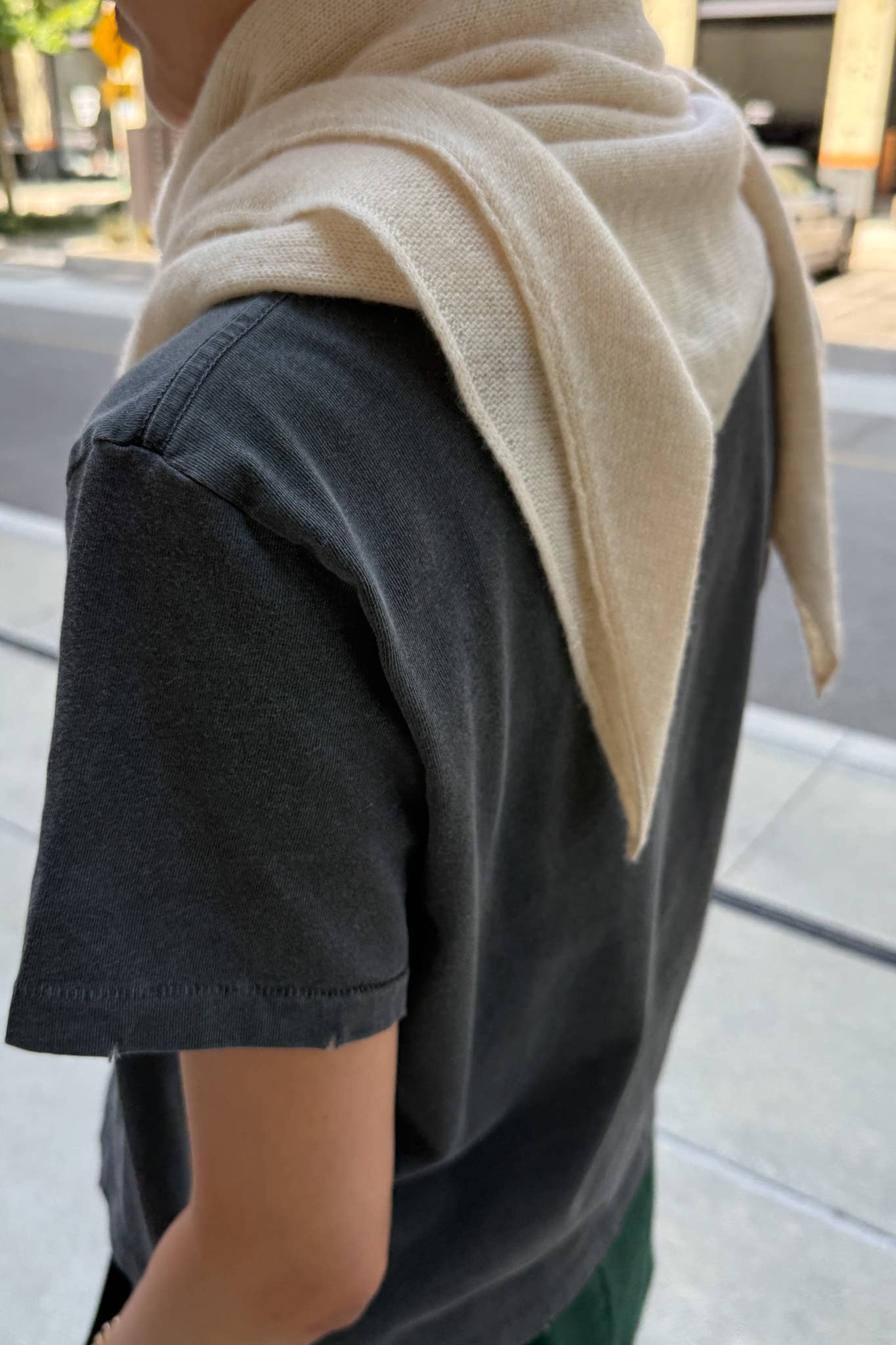 Le Bon Shoppe Cashmere Shawl | BLACK