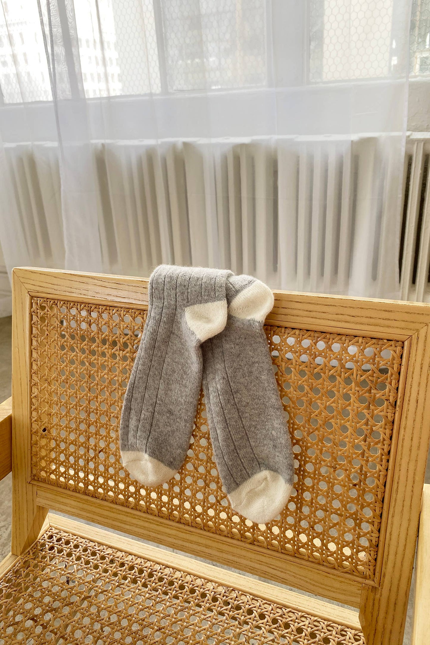 Extended Cashmere Classic Socks | Fawn