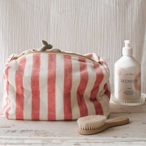 VIC TOILETRY BAG | STRAWBERRY