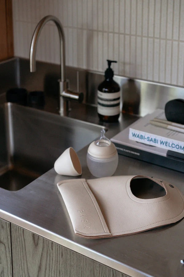 BAISIK | Baby Bib Catcher